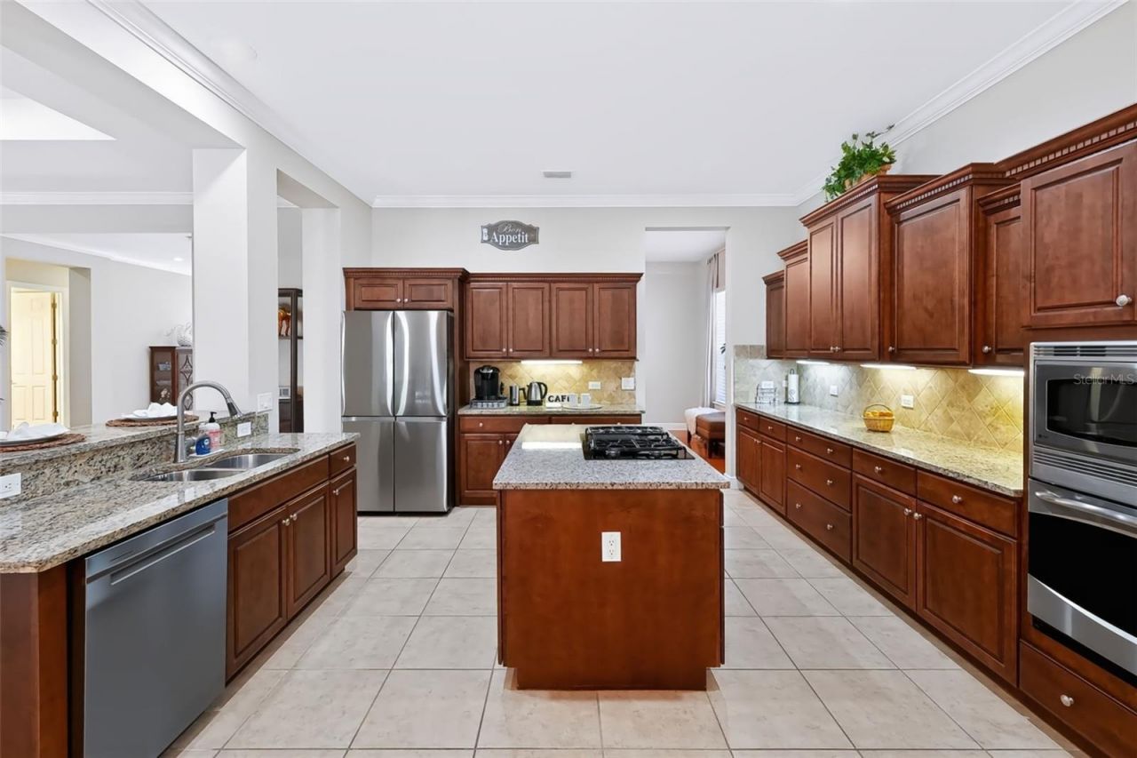 102 Wimbledon Court, Redington Shores, FL 33708 Photo