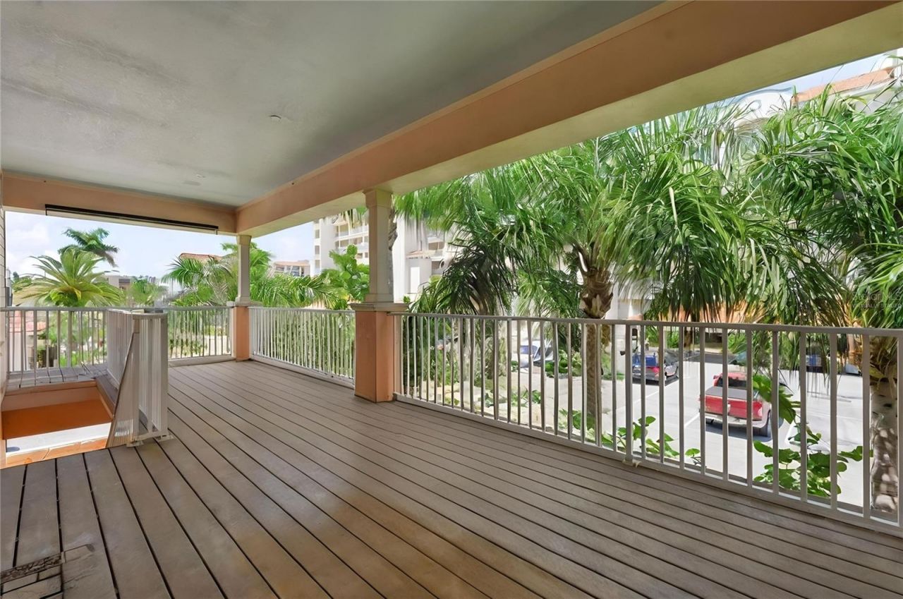 102 Wimbledon Court, Redington Shores, FL 33708 Photo
