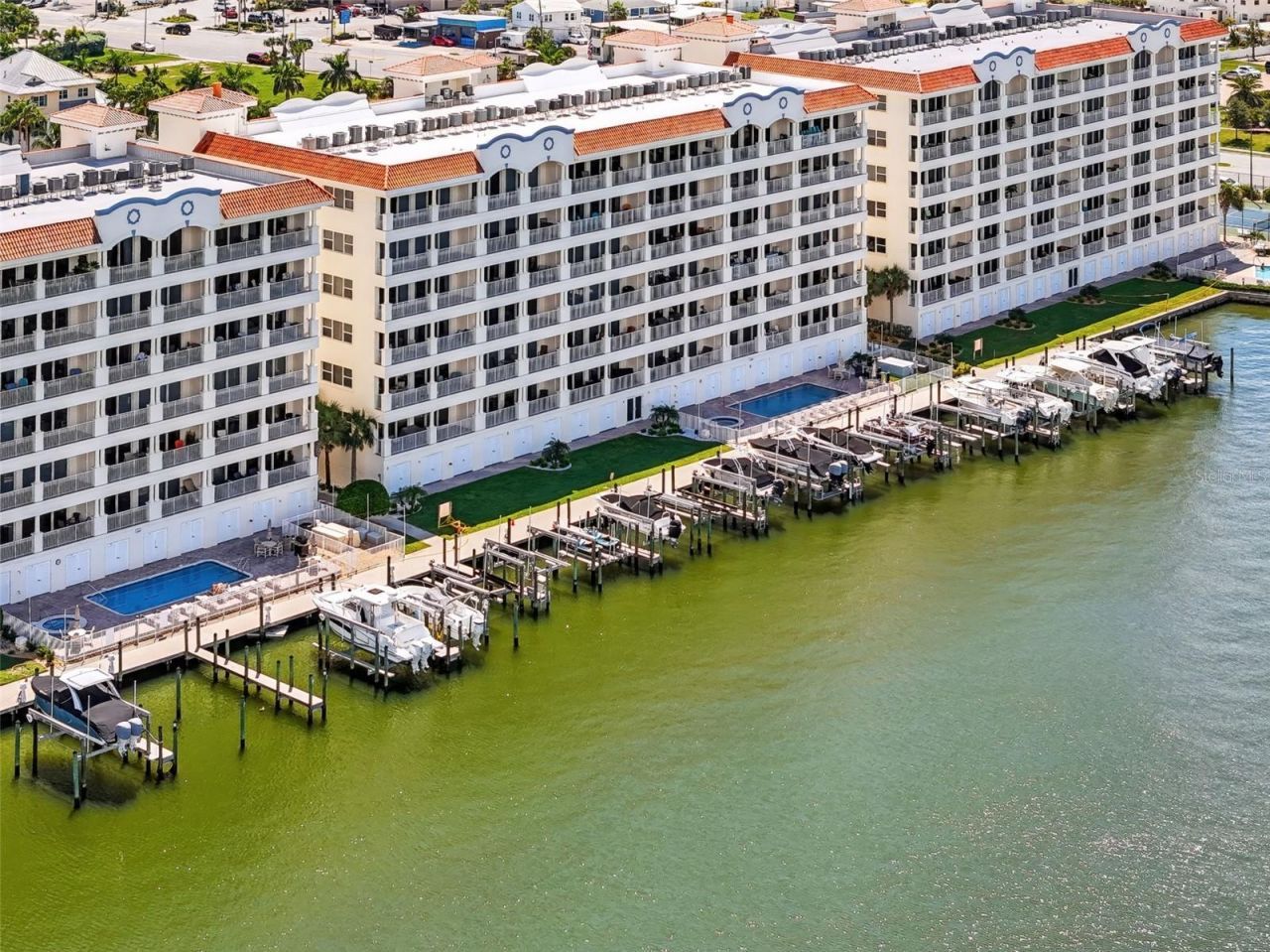 102 Wimbledon Court, Redington Shores, FL 33708 Photo