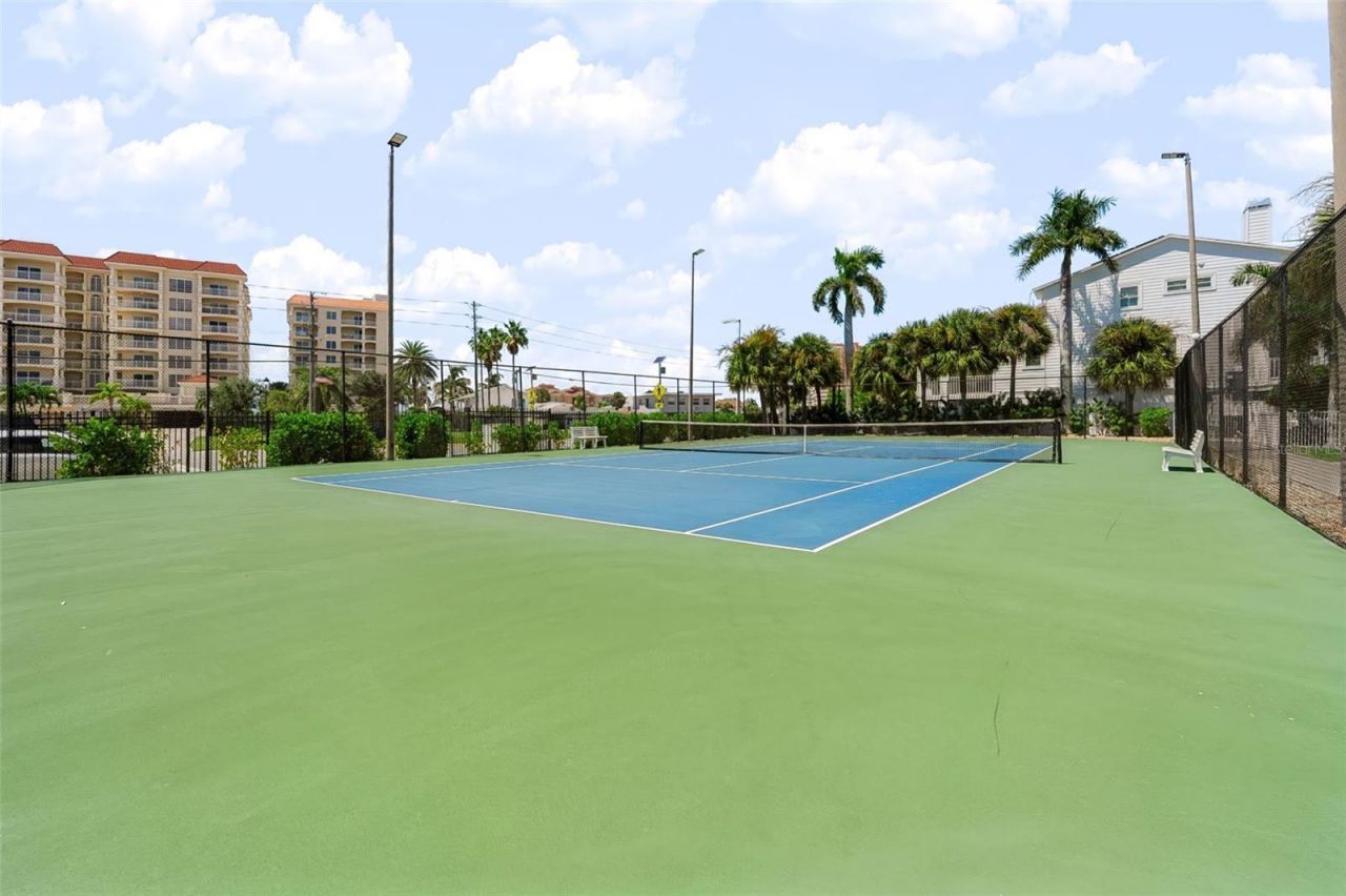 102 Wimbledon Court, Redington Shores, FL 33708 Photo