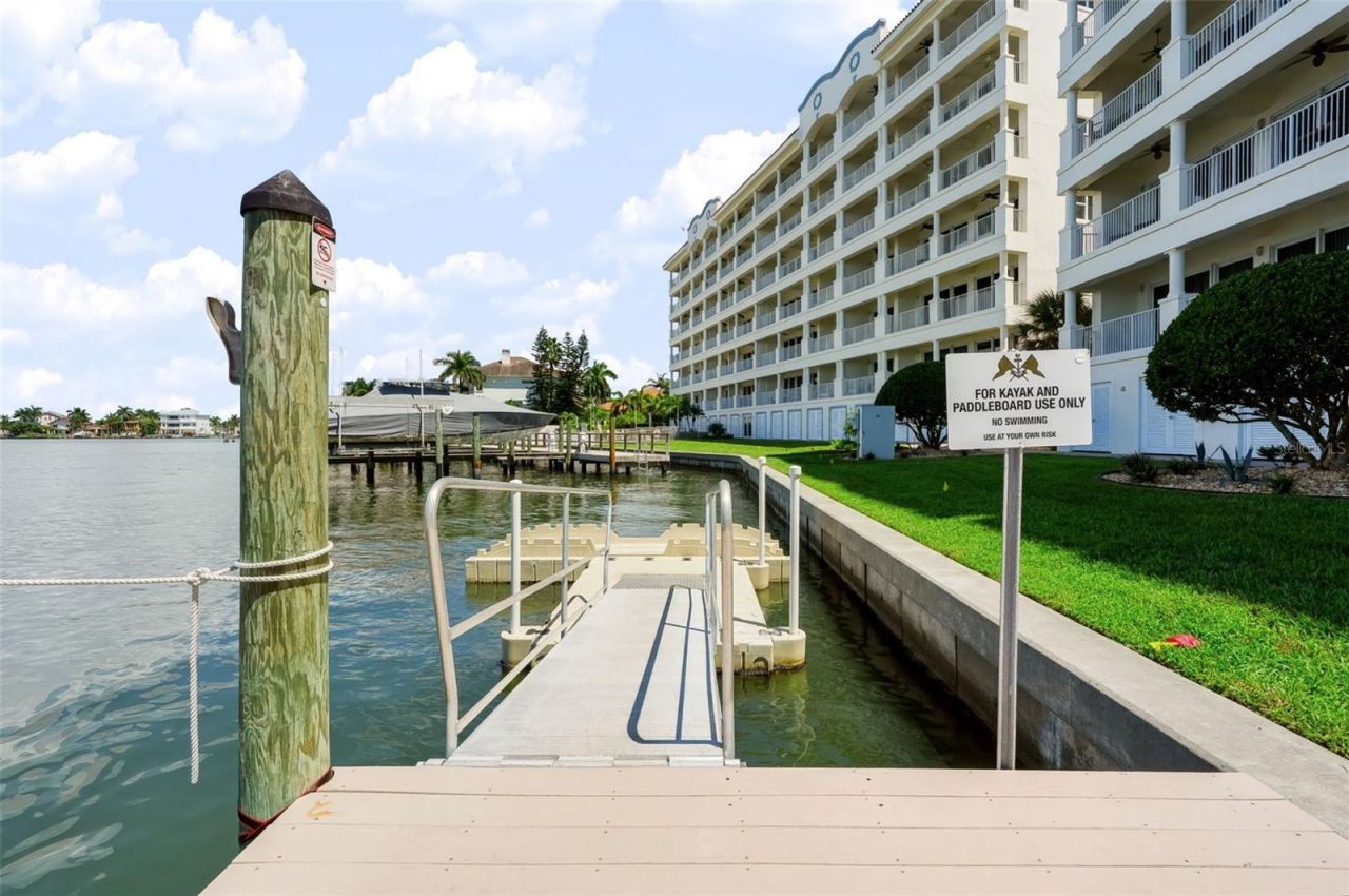 102 Wimbledon Court, Redington Shores, FL 33708 Photo