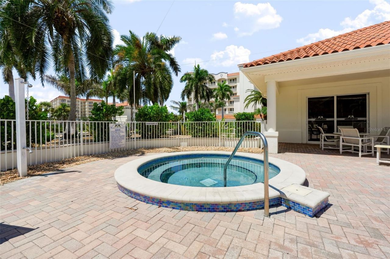 102 Wimbledon Court, Redington Shores, FL 33708 Photo