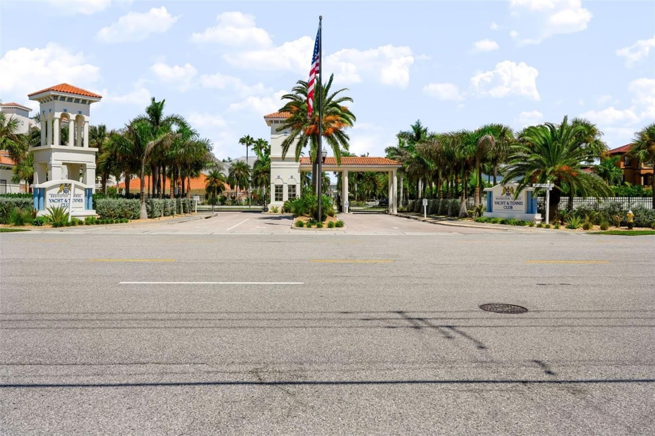 102 Wimbledon Court, Redington Shores, FL 33708 Photo
