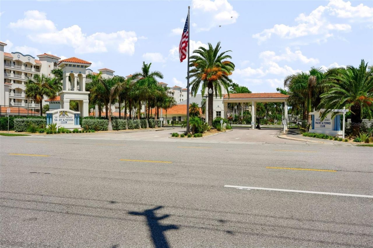 102 Wimbledon Court, Redington Shores, FL 33708 Photo