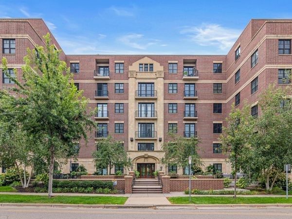 370 Marshall Avenue, Unit 401, Saint Paul, MN 55102