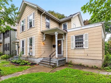 2 Upton Park, Rochester, NY 14607