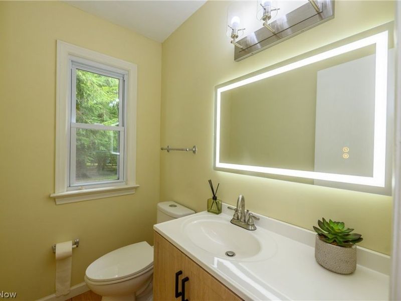 2127 Lyndway Road, Beachwood, OH 44122 Photo 11