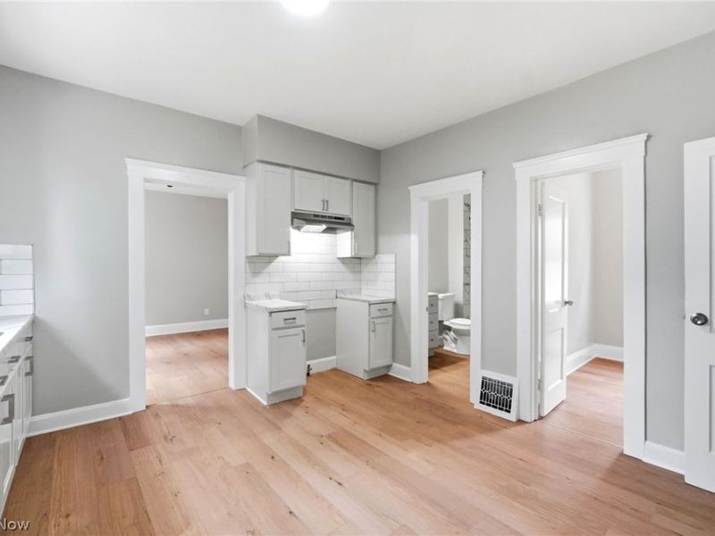 6511 Fullerton Avenue, Cleveland, OH 44105 Photo 18
