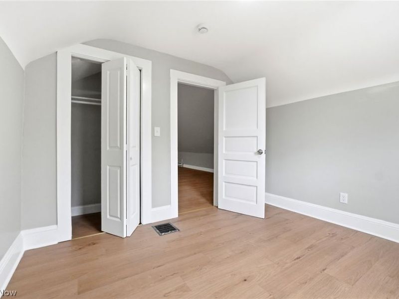6511 Fullerton Avenue, Cleveland, OH 44105 Photo 31