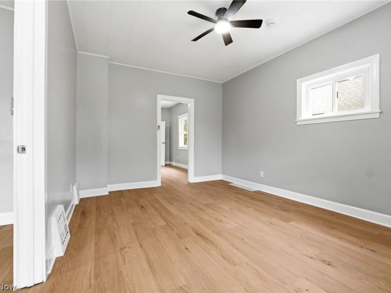6511 Fullerton Avenue, Cleveland, OH 44105 Photo 37