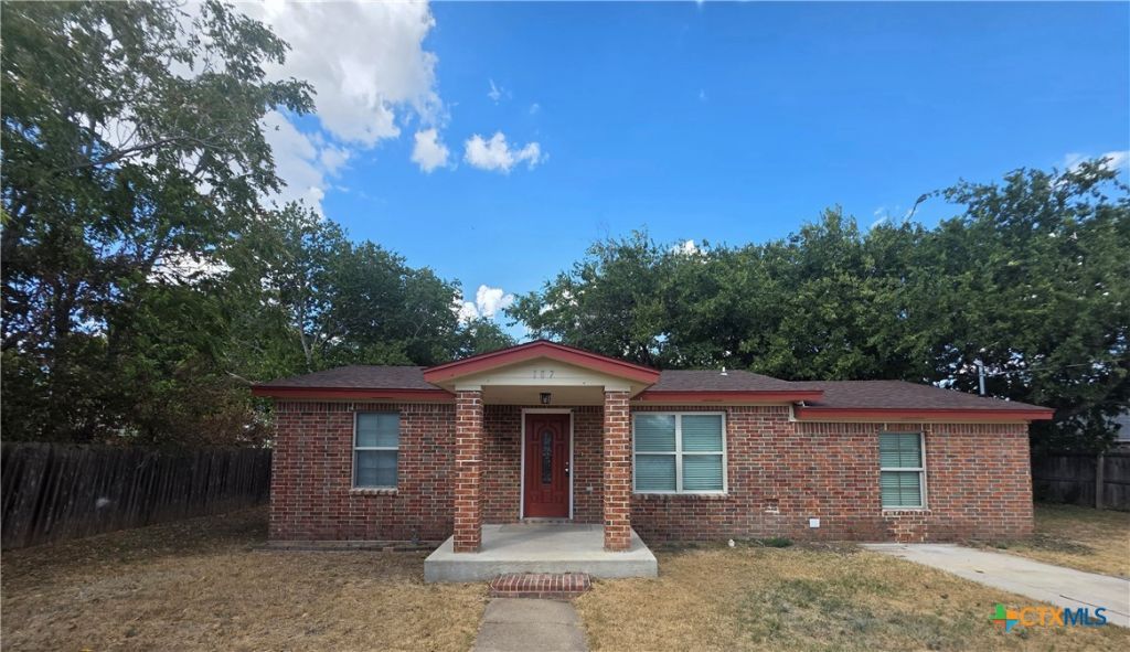 107 E Washington Avenue, Copperas Cove, TX 76522 Main Photo