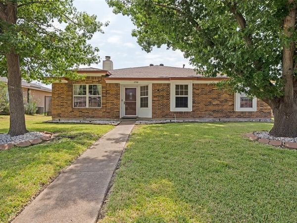 1730 Glencairn Lane , Lewisville, TX 75067
