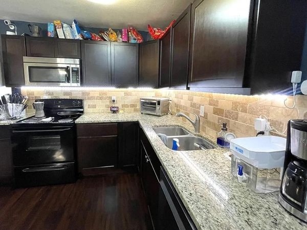 8110 Skillman Street , Unit 1090, Dallas, TX 75231