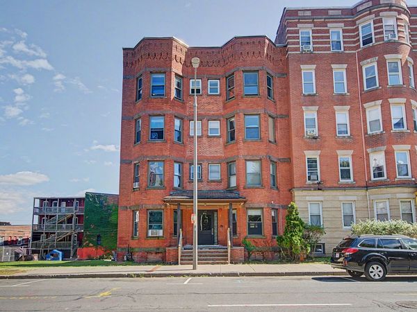 456 Maple, Unit 1st RF, Holyoke, MA 01040