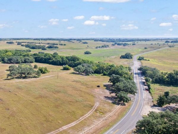 2769 FM 956, Schulenburg, TX 78956