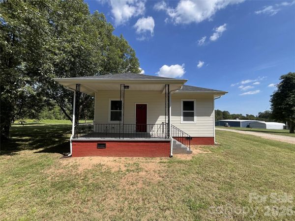 6270 Nc 16 Highway N, Conover, NC 28613