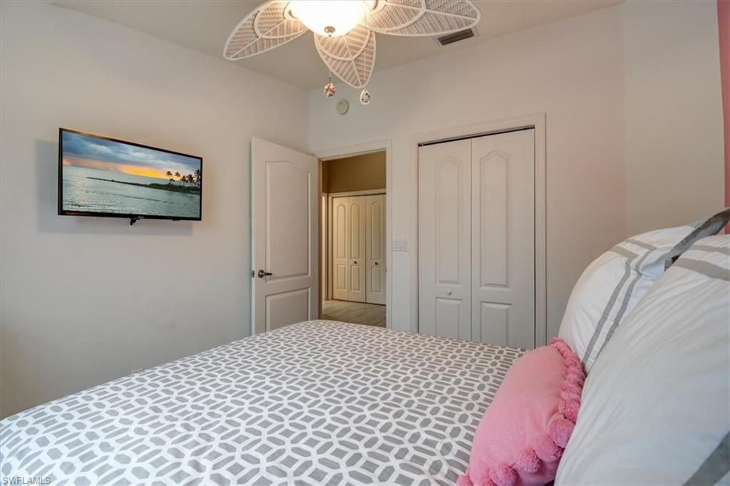 182 Newport Dr, Unit 1007, Naples, FL 34114 Photo