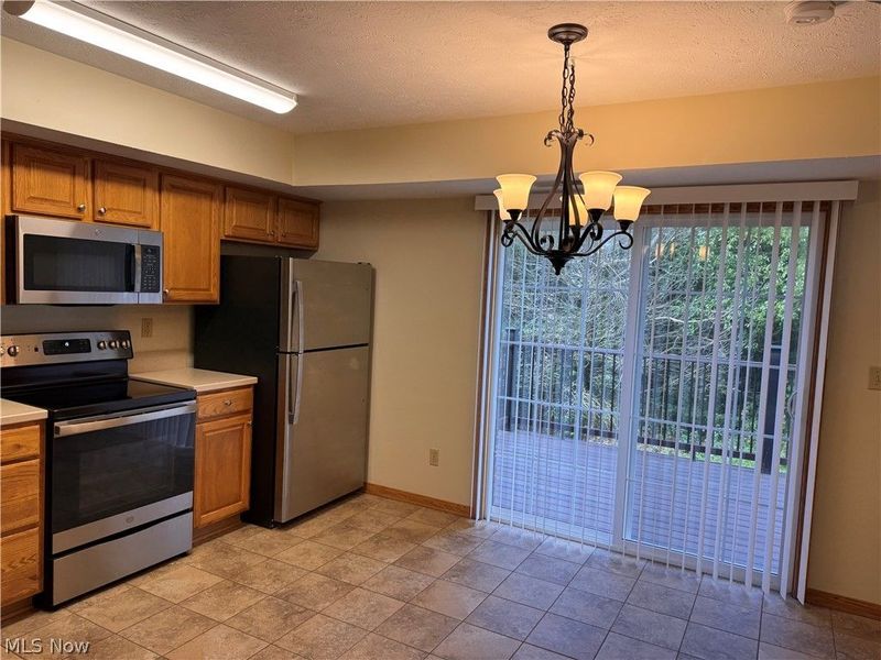 1430 Reimer, Unit C, Wadsworth, OH 44281 Photo 4