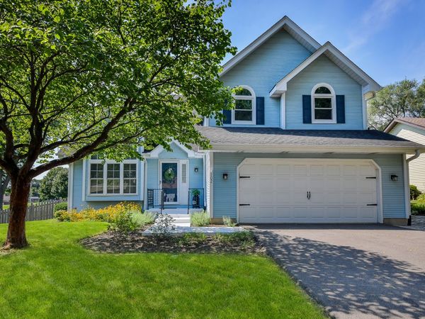 102 Juniper Drive , North Aurora, IL 60542