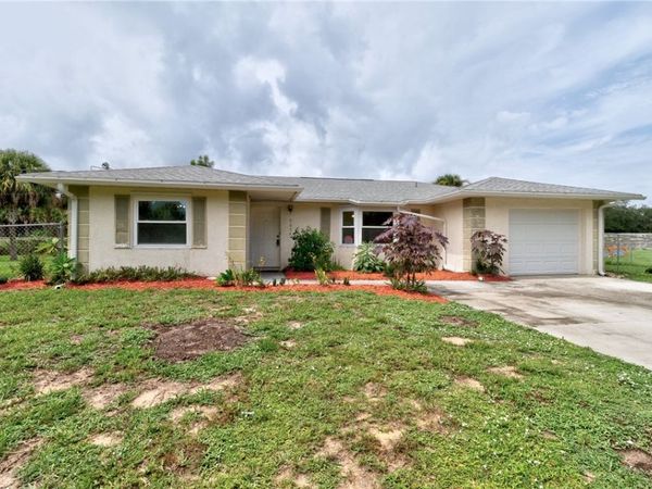 9884 Pine Street , Micco, FL 32976