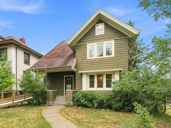 2114 E 2nd Street , Duluth, MN 55812
