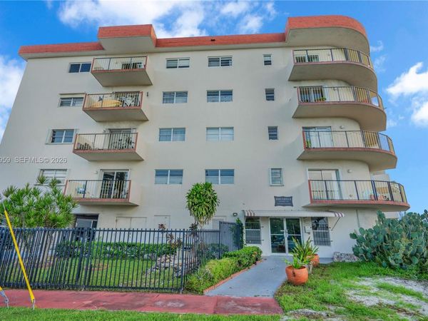 7150 Indian Creek Dr, Unit 505, Miami Beach, FL 33141