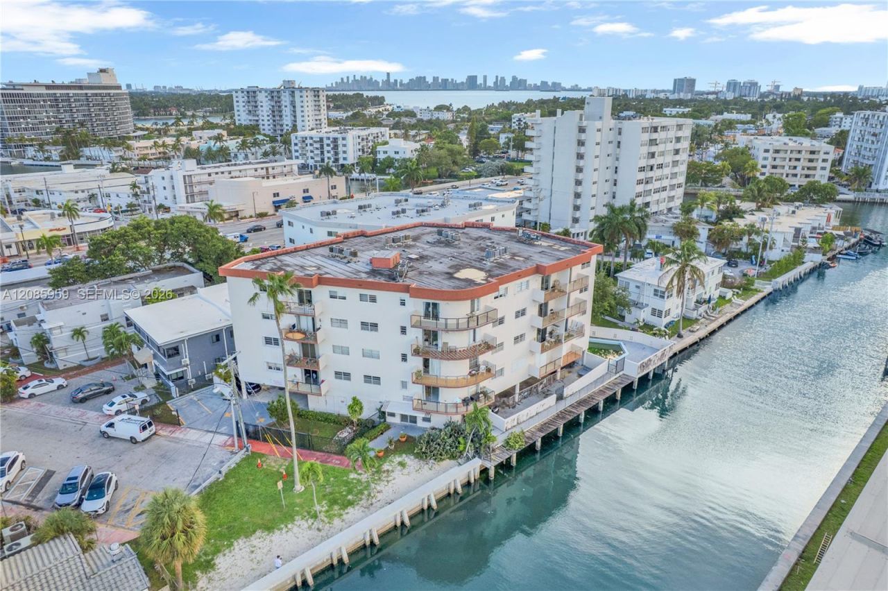 7150 Indian Creek Dr, Unit 505, Miami Beach, FL 33141 Photo