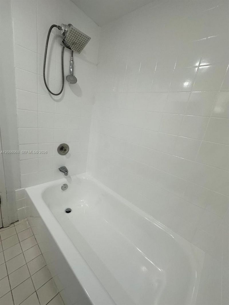 8810 Fontainebleau Blvd, Unit 214, Miami, FL 33172 Photo