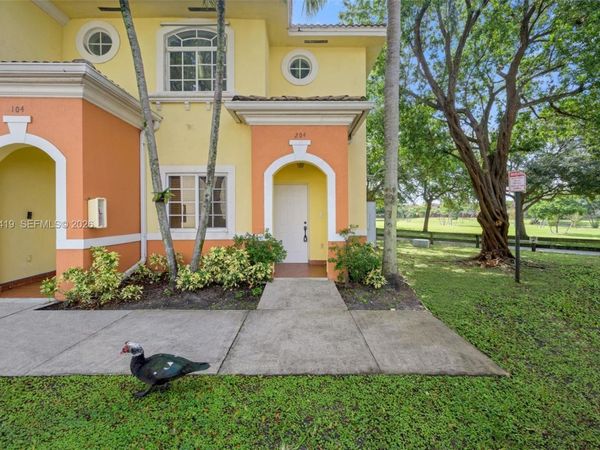 7230 NW 174th Ter , Unit 204, Hialeah, FL 33015