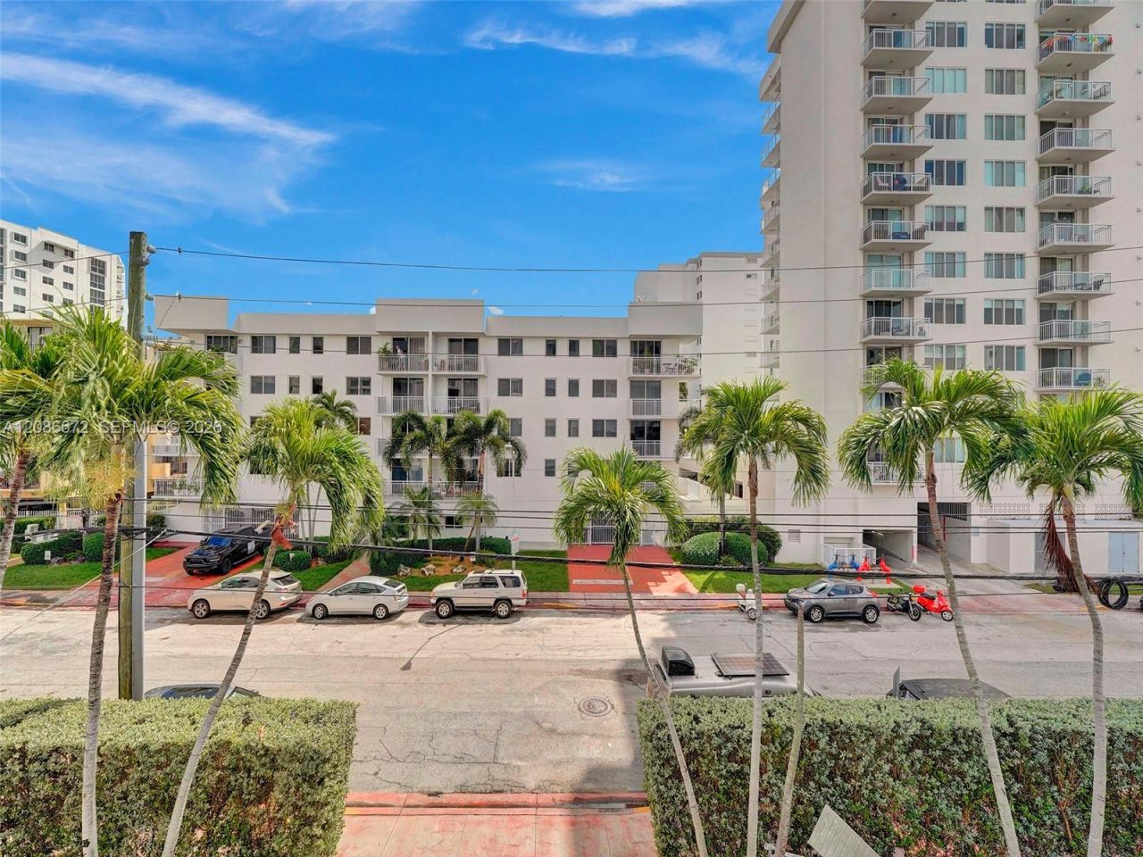 1658 Bay Rd, Unit 303, Miami Beach, FL 33139 Photo