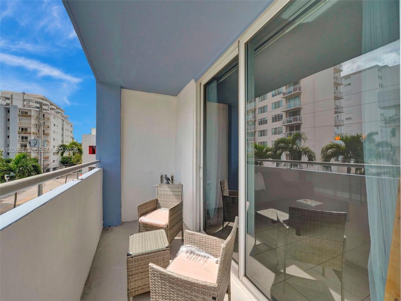 1658 Bay Rd, Unit 303, Miami Beach, FL 33139 Photo
