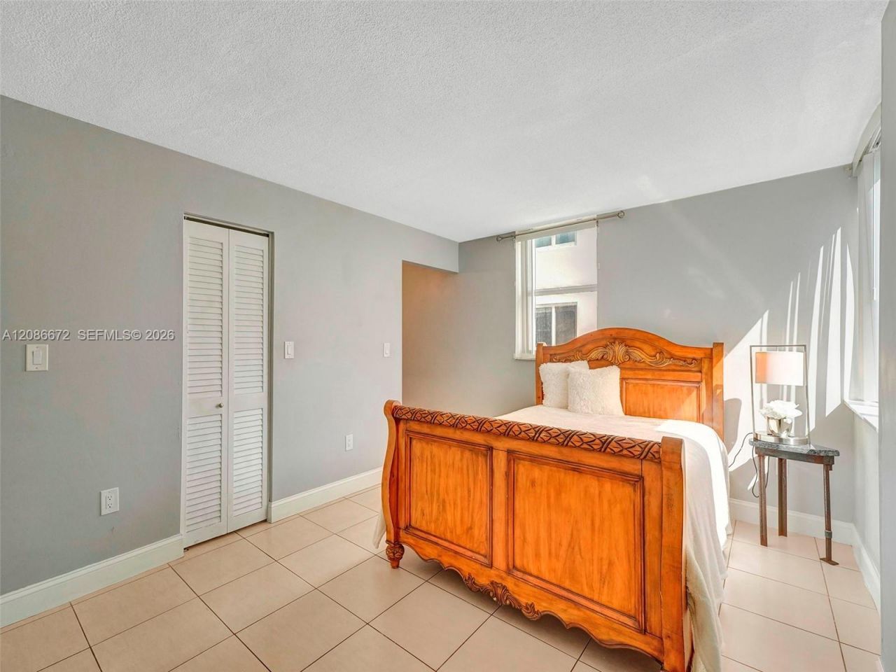 1658 Bay Rd, Unit 303, Miami Beach, FL 33139 Photo
