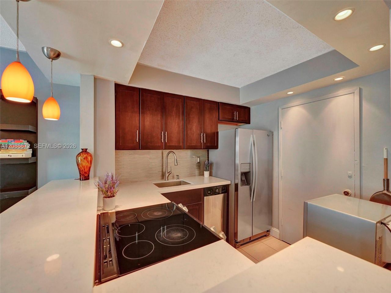 1658 Bay Rd, Unit 303, Miami Beach, FL 33139 Photo