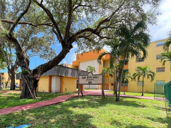 666 W 81st St , Unit 303, Hialeah, FL 33014