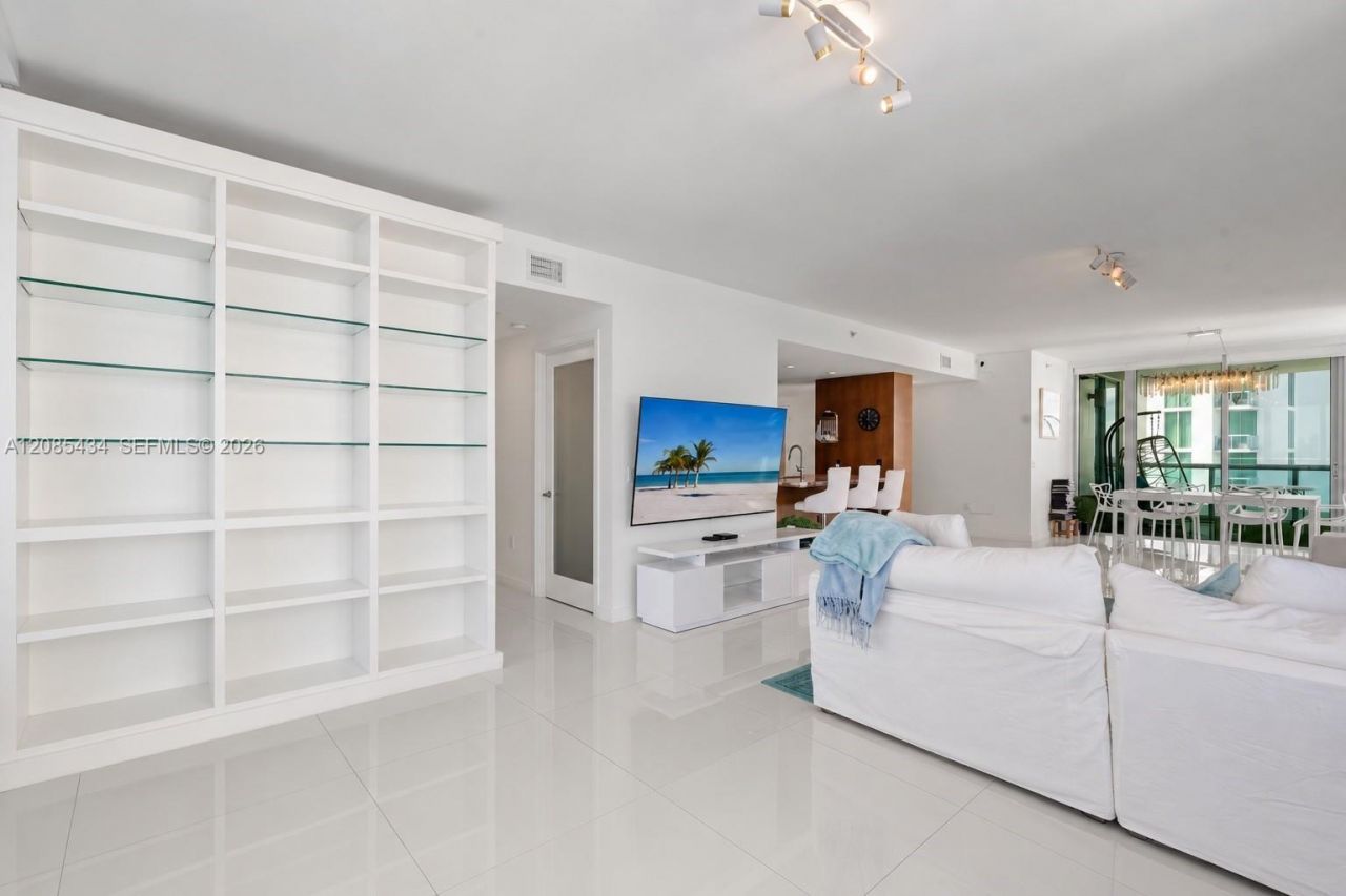 7935 East Dr, Unit 1401, North Bay Village, FL 33141 Photo