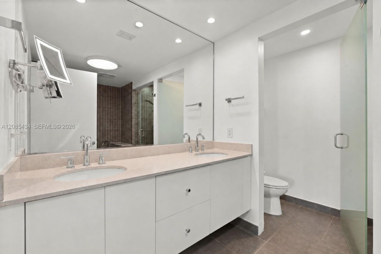 7935 East Dr, Unit 1401, North Bay Village, FL 33141 Photo