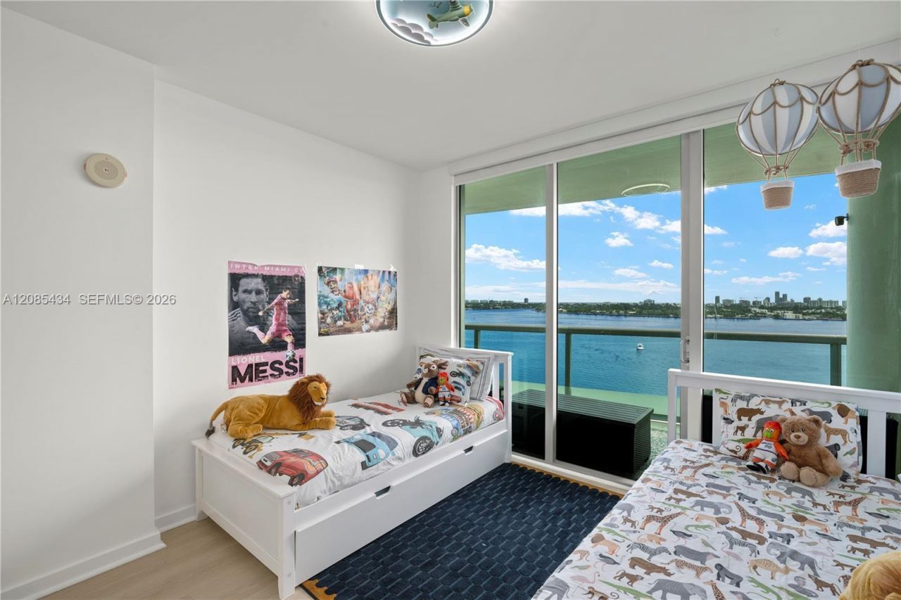 7935 East Dr, Unit 1401, North Bay Village, FL 33141 Photo