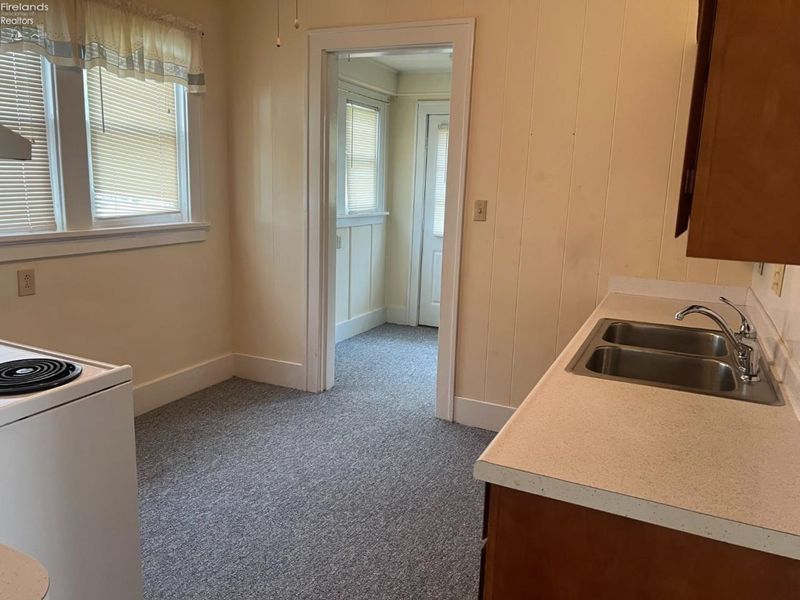 319 S Arch Street, Fremont, OH 43420 Photo 10