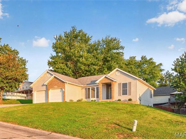1052 Birdie Ln, Jackson, MO 63755