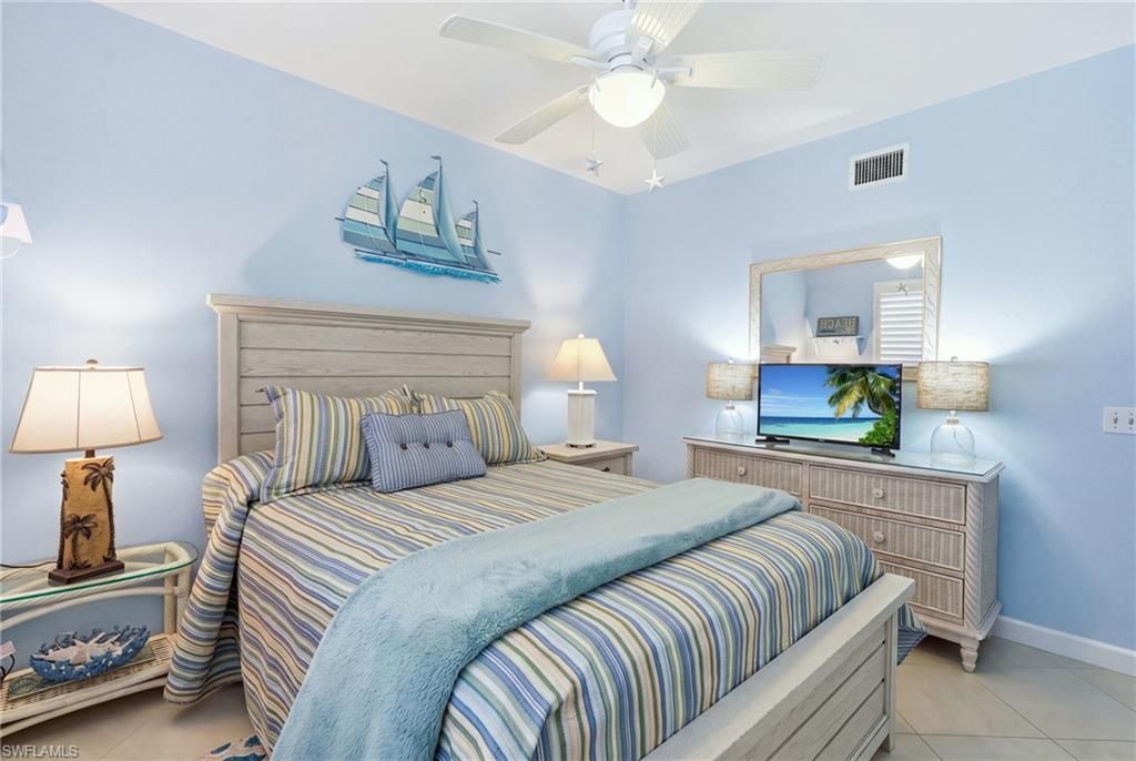 1615 Windy Pines Dr, Unit 5, Naples, FL 34112 Photo