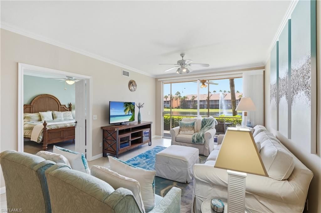 1615 Windy Pines Dr, Unit 5, Naples, FL 34112 Photo