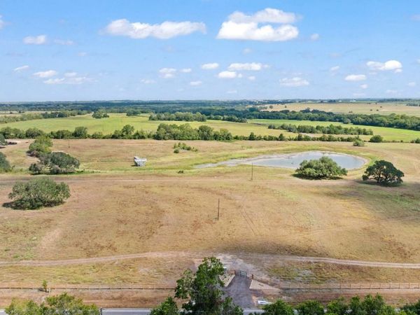 3061 FM 956, Schulenburg, TX 78956