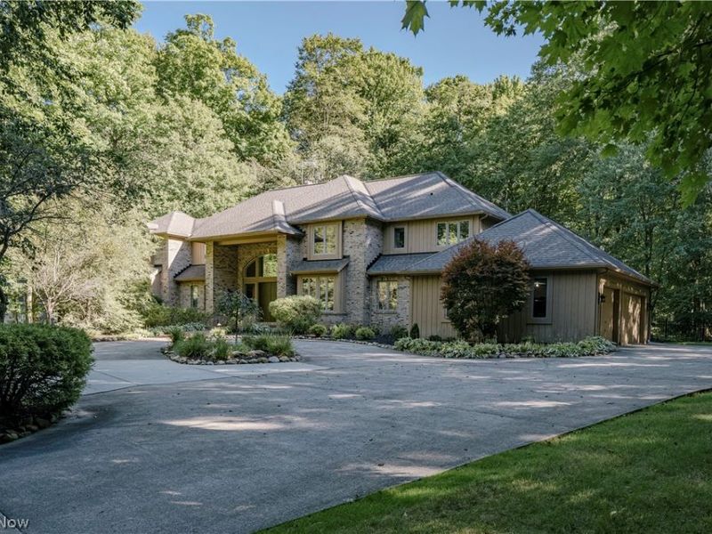 80 Easton Lane, Moreland Hills, OH 44022 Photo 1