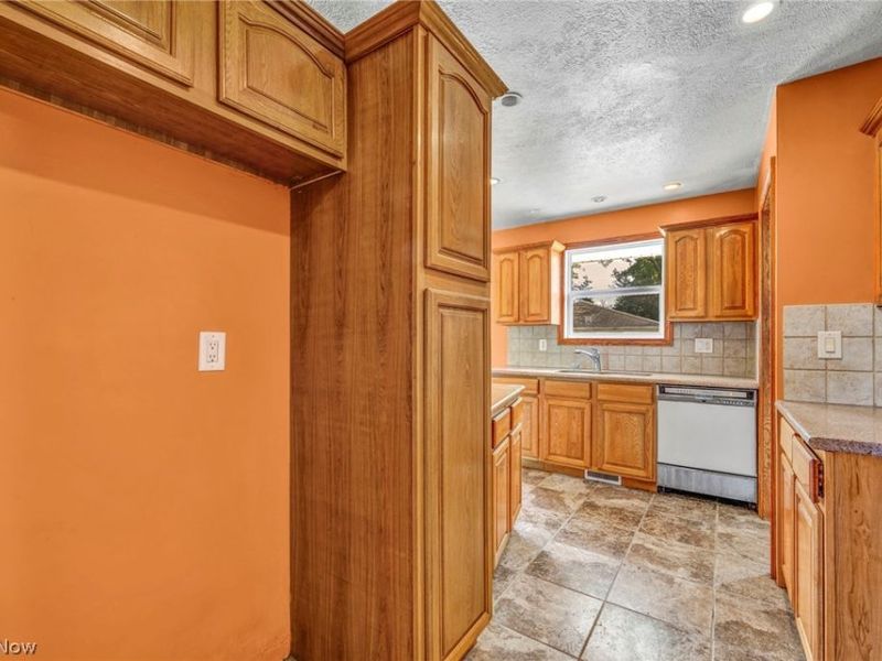 11255 Bobko Boulevard, Parma, OH 44130 Photo 16