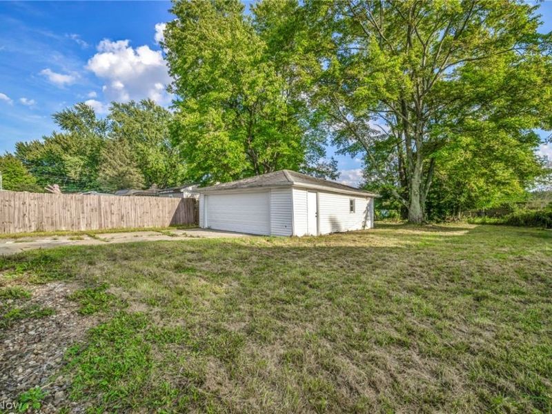 11255 Bobko Boulevard, Parma, OH 44130 Photo 36