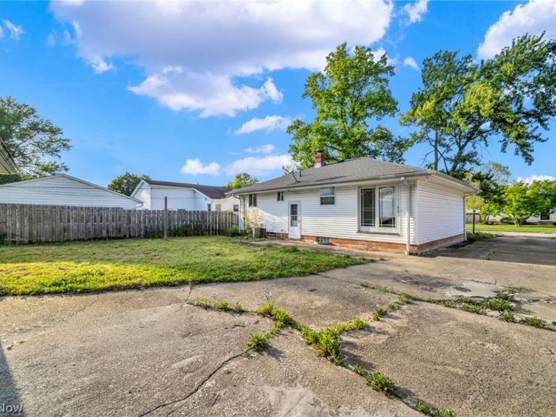 11255 Bobko Boulevard, Parma, OH 44130 Photo 37