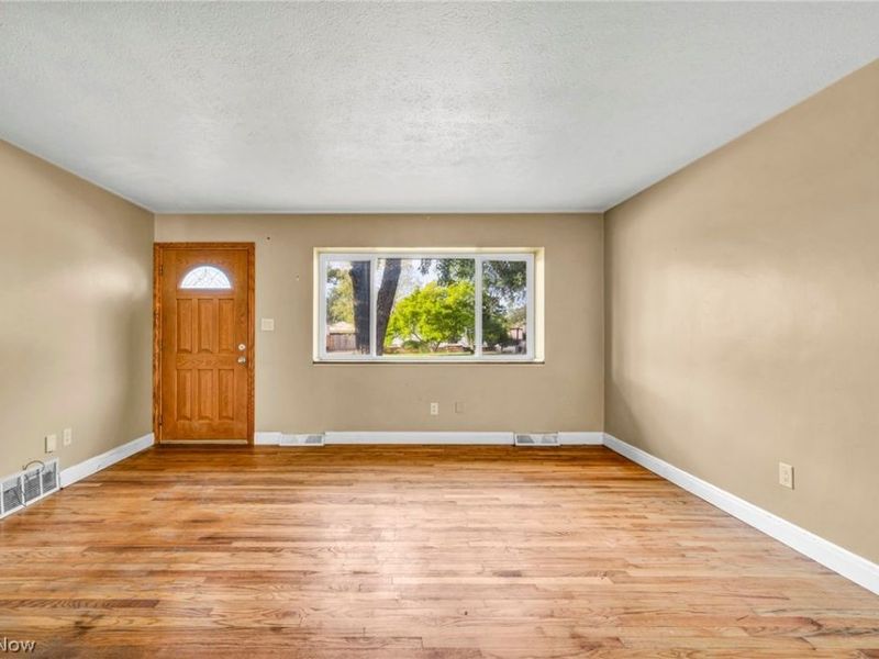 11255 Bobko Boulevard, Parma, OH 44130 Photo 6