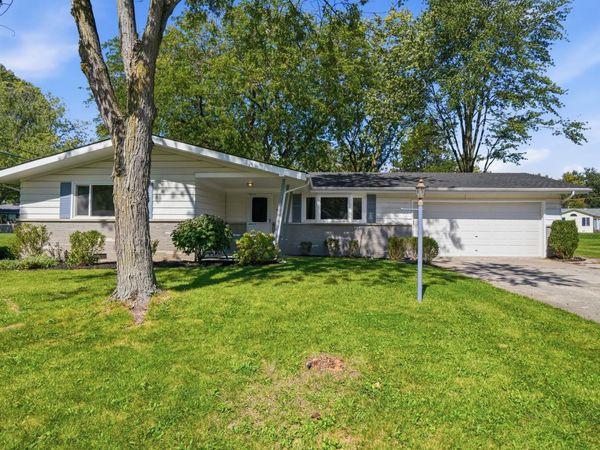 4015 Wedgewood Drive, Fort Wayne, IN 46815