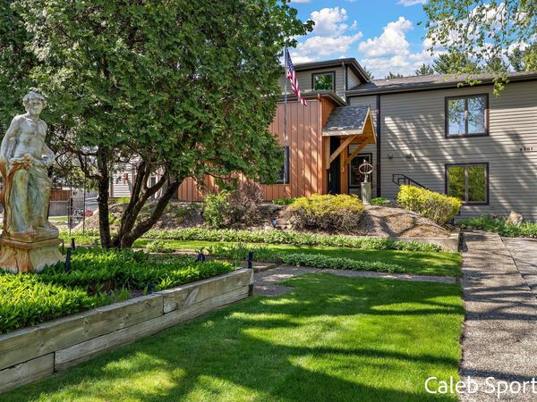 8201 Cherry Valley Avenue SE, Caledonia, MI 49316