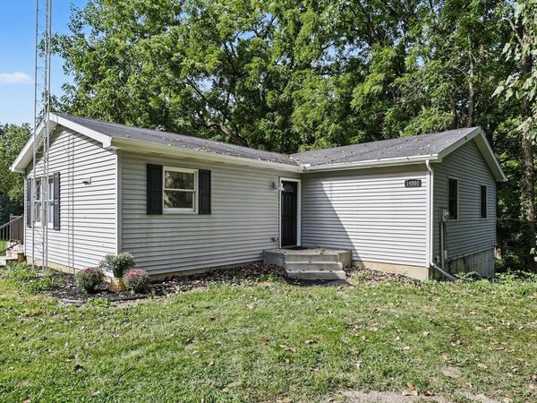14800 E Wagner Road, Buchanan, MI 49107